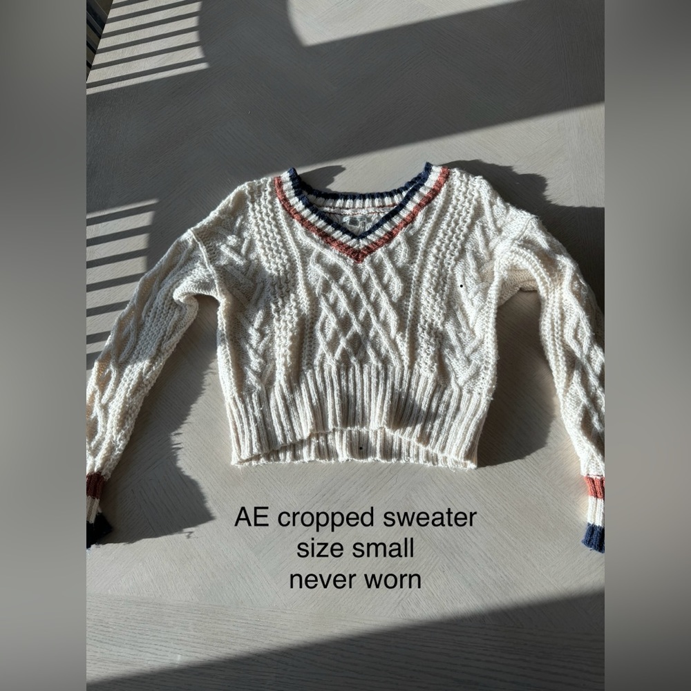 American eagle sweater